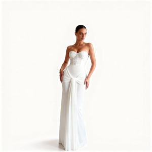 Sommer Neues Weißes Luxus-Hochzeitskleid Figurbetontes Ballkleid Trägerloses Rückenfreies Pailletten- & Federn-Bodenlanges Kleid - Product Image 4