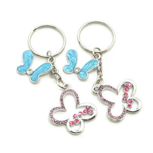 Offre Spéciale personnalisé diamant incrusté papillon porte-clés pendentif mode coloré métal porte-clés pour la décoration de sac - Product Image 4