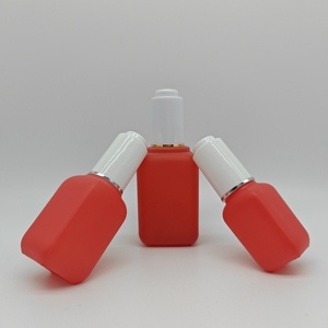 Emballage cosmétique de 15ml 30ml 80ml Nouveau produit Bouteille carrée en verre dépoli <span class=keywords><strong>rouge</strong></span> avec compte-gouttes pour sérum crème de soin de la peau - Product Image 1