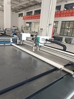 Machine de découpe numérique CNC CE Lisami RTS pour tissus en voile suisse doux imprimés, coton somalien et soudanais, avec tables de découpe et traceur