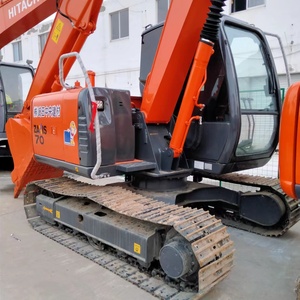Excavatrice diesel Hitachi ZX70 d'occasion, 7 tonnes, mini-excavatrice sur chenilles, peinture d'origine, bon état des chenilles, modèle 2020, 54 CV - Product Image 4