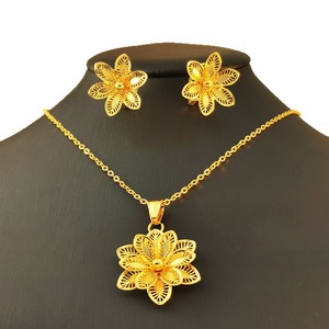 24k Gold Plated Vintage Middle East Dubai Women's <strong>Love</strong> Jewelry Flower Design Pendant Necklace Bamboo Chain Back-to-School <strong>Season</strong> - Product Image 5