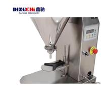 Remplisseuse de poudre semi-automatique DINGCHI en acier inoxydable pour lait, café, protéines en poudre, sacs en verre, boîtes de conserve, 1-25 boîtes/min