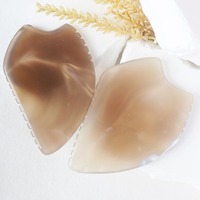 Planche de Gua Sha en agate naturelle et en cristal de cornaline, outil de massage facial et du cou pour les soins de la peau, la beauté et la santé