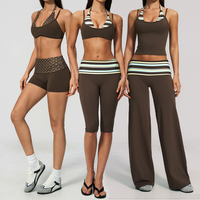 Ensemble de yoga doux et confortable pour femme : Soutien-gorge, crop top, short, pantalon et leggings à pois et rayures pour le sport, la gym et le fitness