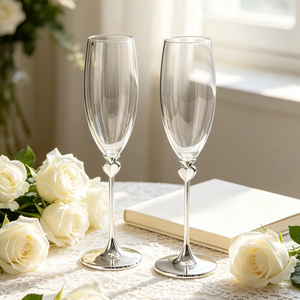 Copas <span class=keywords><strong>de</strong></span> Vino con Tallo <span class=keywords><strong>de</strong></span> Metal a Precio <span class=keywords><strong>de</strong></span> Fábrica al por Mayor, Elegantes Copas <span class=keywords><strong>de</strong></span> Champán <span class=keywords><strong>de</strong></span> Aleación <span class=keywords><strong>de</strong></span> Zinc Plateadas, Logotipo Personalizado, Fabricante OEM - Product Image 1