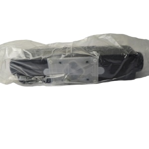 Contrôle directionnel DG4V DG4V-3-2C-M-U-H7-60-EN210 - Product Image 1