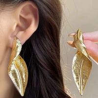 Feuille d'or 925 boucles d'oreilles en argent pour femmes haut de gamme luxe accessible niche exagérée Style froid élégant accessoire de mode