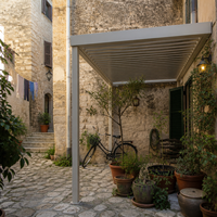 Pergola bioclimatique en aluminium avec revêtement en poudre, toit à lames orientables, imperméable, pour jardin et terrasse extérieure