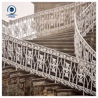 Balustrade en fer forgé PRIMA robuste, testée en conditions de pression de vent, pour terrasses ouvertes et balcons en hauteur