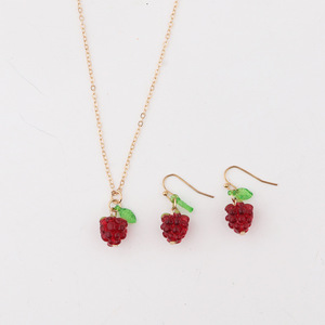 Phong cách retro sang trọng Raspberry bông tai vòng cổ Set thời trang cao cấp của phụ nữ trang sức Set ba mảnh hình dạng trái cây - Product Image 6