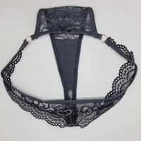 2025 fleur dentelle voir à travers les femmes sous-vêtements transparents T dos Sexy boucle en métal fille chaude Sexy tongs et G String