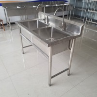 Wastafel Dapur Profesional Dua Kompartemen. Baja Tahan Karat 304 Komersial dengan Rangka Baja yang Sudah Dirakit untuk Layanan Makanan.