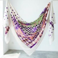 Hijab en soie satinée personnalisable avec impression sérigraphique - Cadeaux promotionnels de bienvenue pour femmes