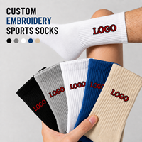 Chaussettes de sport personnalisées haut de gamme en jacquard avec lettres, respirantes, pour l'automne, avec logo personnalisé, pour la gym, l'entraînement, la course et le fitness