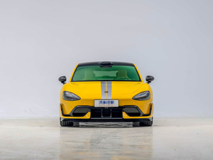 Nuova <span class=keywords><strong>Auto</strong></span> Sportiva Elettrica Xiao-mi SU7 Ultra Racing 4WD, Autonomia 630km, 1138kW, 1770N.<span class=keywords><strong>m</strong></span>, Velocità Massima 350km/h - Product Image 2