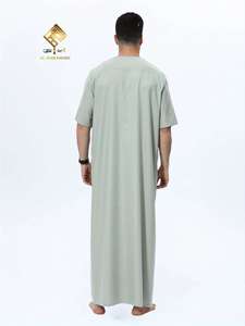 Tenue de prière douce et confortable - Robe marocaine premium pour homme, élégante, à manches courtes, col rond, boutonnée sur la poitrine, de haute qualité, en un bon coton. - Product Image 4