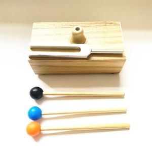Ensemble de Diapasons à Fréquence MI 528 Hz pour la Méditation des Chakras et la Thérapie Sonore, avec Base en Bois Résonnante - Vente en Gros - Product Image 1