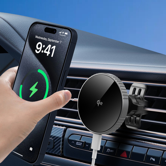 For 15W Magnetic Car Wireless Charger with Type-C Port for iPhone 12/13/14/15 Aluminium Alloy Fast Charging