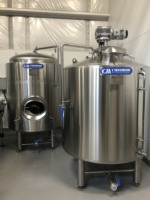Réservoir de mélange pour jus et boissons en acier inoxydable de qualité alimentaire / Réservoir de mélange avec agitation pour chauffage et refroidissement