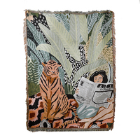 Nouveau design vente chaude de haute qualité jacquard motif personnalisable couverture de canapé anti-poussière couverture tissée