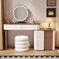 Coiffeuse moderne en pin massif couleur crème pour petit appartement avec armoire de rangement, miroir éclairé et étagères réglables