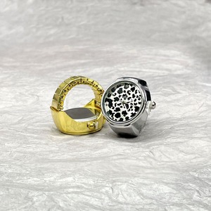 Orologio ad Anello di Lusso con Motivo Leopardato, Placcato in Oro, al Quarzo, con Cinturino Elastico in Acciaio Inossidabile, Regalo di Nozze per Donne e Uomini - Product Image 3