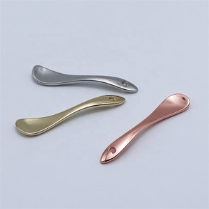 Mini espátula cosmética personalizada Crema facial de acero <span class=keywords><strong>inoxidable</strong></span> Espátula de metal Nuevo diseño Espátula facial - Product Image 6