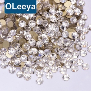 Strass en verre de haute qualité 2088, non thermocollant, SS20, 16 facettes, pour robes de mariée, vente en gros - Product Image 4