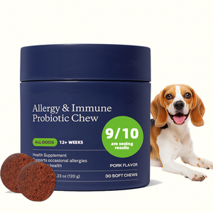 Formule Recommandée par les Vétérinaires pour Soulager les Démangeaisons Cutanées chez Tous les Types et Tailles de Chiens – Probiotiques pour Chiens Contre les Allergies et pour le Système Immunitaire – Friandises Tendres Saveur Porc - Product Image 1
