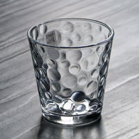 Tasse en verre à eau vente en gros de verrerie domestique tasse en relief clair jus tasse en verre à boire