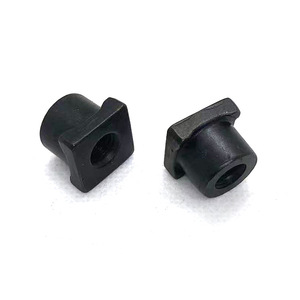 Tuerca de tracción Yan Shun de cabeza cuadrada, rosca no estándar, acero al carbono grado 8.8, ennegrecimiento por oxidación, para aplicaciones de remaches de orificio ciego - Product Image 1