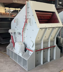 Trituradora de Impacto Pequeña de Alto Rendimiento con Motor, Caja de Cambios y Bomba para Planta de Trituración de Piedra Caliza, Marca Max. Capacidad de 850t/h - Product Image 2