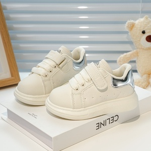 Chaussures Blanches <span class=keywords><strong>pour</strong></span> Tout-Petits Printemps Automne Vente en Gros Semelle Souple Fermeture Velcro Motif Dessin Animé Enfants 6 Ans Nouveauté Tout-Assorti - Product Image 6