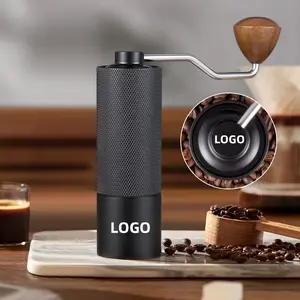 آلة طحن قهوة صغيرة محمولة يدوية للاستخدام المنزلي من الفولاذ المقاوم للصدأ 420 وهي مصنوعة من خليط معدني