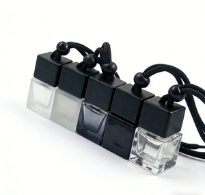 Botella de Perfume de Vidrio Cuadrada Vacía de 8 ml, Transparente, Esmerilada, Negra, Azul Oscuro, para Difusor de Aromatizante de Aire para Automóvil, con Tapa de Madera - Product Image 2
