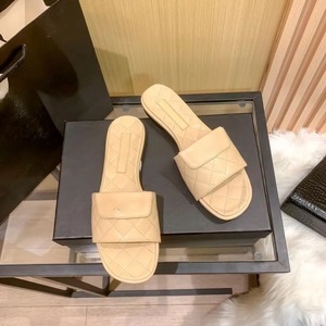 Estas sandalias de diseñador de lujo y alta calidad son transpirables, de punta abierta y perfectas para el verano, la primavera y la playa. - Product Image 5