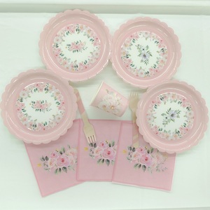 จานกระดาษลายดอกไม้ DAMAI ชุดพรีเมียมสำหรับงานเลี้ยงวันเกิดเด็ก งานเลี้ยงน้ำชา รูปทรงดอกไม้ สีชมพู พร้อมถ้วยและผ้าเช็ดปาก - Product Image 3