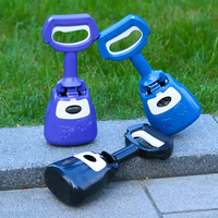Herramienta de limpieza al aire libre para mascotas OEM, pala para caca de perro, accesorio portátil de plástico PP para caminar mascotas con bolsa de caca integrada