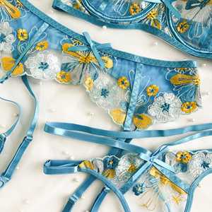 Ensemble de lingerie féminine sexy et élégante, broderie de fleurs bleues, 3 pièces, dentelle fine, soutien-gorge léger, jarretière - Product Image 3