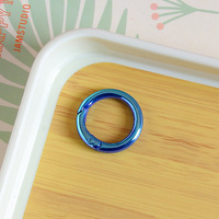 Vente en gros d'anneaux en O colorés de 25 mm, mousquetons métalliques ronds, porte-clés, connecteurs pour la fabrication de bijoux et de breloques pour sacs