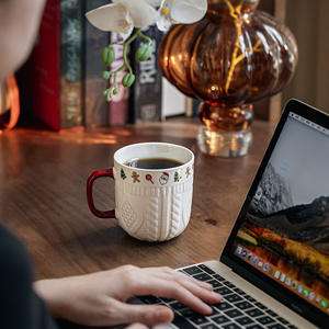 Taza de café de cerámica navideñ<span class=keywords><strong>a</strong></span> en relieve creativa 350Ml Santa Relief corazón regalo taza de agua <span class=keywords><strong>A</strong></span>ño Nuevo hogar Oficina chica presente - Product Image 5