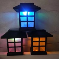 La lampe solaire extérieure IP65 de la forme élégante LED de maison a évalué les lumières solaires de jardin