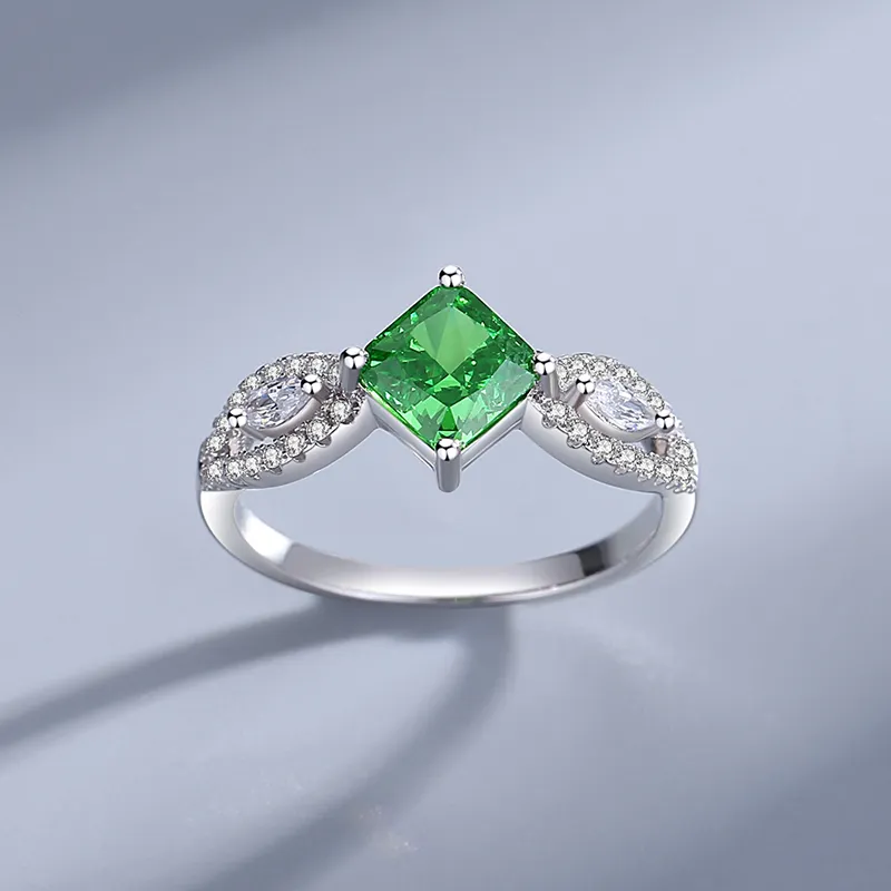 925 ayar gümüş takı toptan lüks elmas nişan alyanslar parlak yeşil zümrüt taş yüzük kadınlar için
