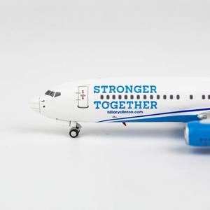 Modelo de Avión de la Campaña Electoral de Hillary 2016 de Xtra Airways, B737-800 N881XA, Escala 1/400 - Product Image 3