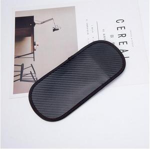Étui de protection <span class=keywords><strong>RFID</strong></span> <span class=keywords><strong>pour</strong></span> clé de <span class=keywords><strong>voiture</strong></span>, bloqueur de signal en cuir PU fibre de carbone, pochette porte-clés avec anneau - Product Image 6