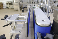 Offres Spéciales de production de machine d'emballage d'étiquetage d'autocollant auto-adhésif entièrement automatique