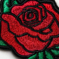 Fabricant de patchs brodés personnalisés en forme de rose, style tatouage, applique florale pour vestes, chapeaux, sacs, vêtements, vente en gros
