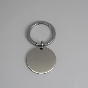 Porte-clés en acier inoxydable en forme d'os pour chien, personnalisé en gros, 40*20mm, porte-clés en métal anti-perte avec patte - Product Image 6