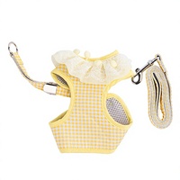 Ensemble de harnais et de laisse pour animaux de compagnie à carreaux jaunes, sangle de poitrine réglable à volants en dentelle pour chats et petits chiens